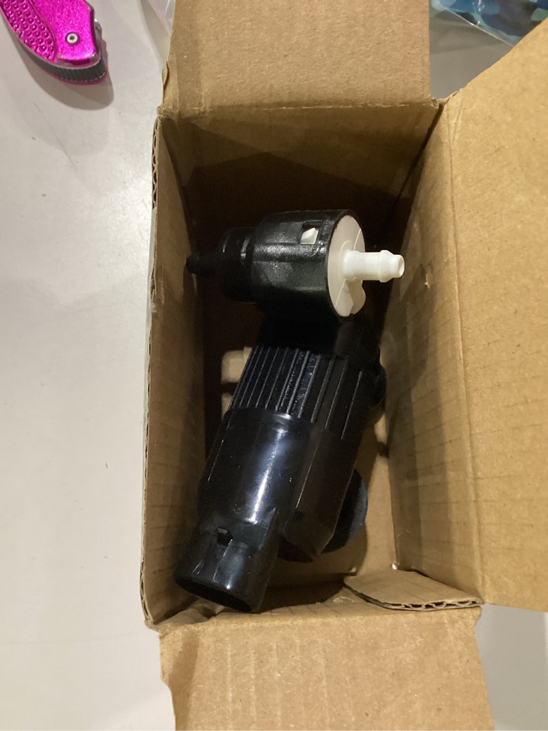 Condition photo showing As Is for osilly car windshield washer pump, oem# 28920-3ja0a 289103ja0b pum812071 vehicle windshield washer fluid pump, automotive replacement accessories, fit for pathfinder jx35 qx60