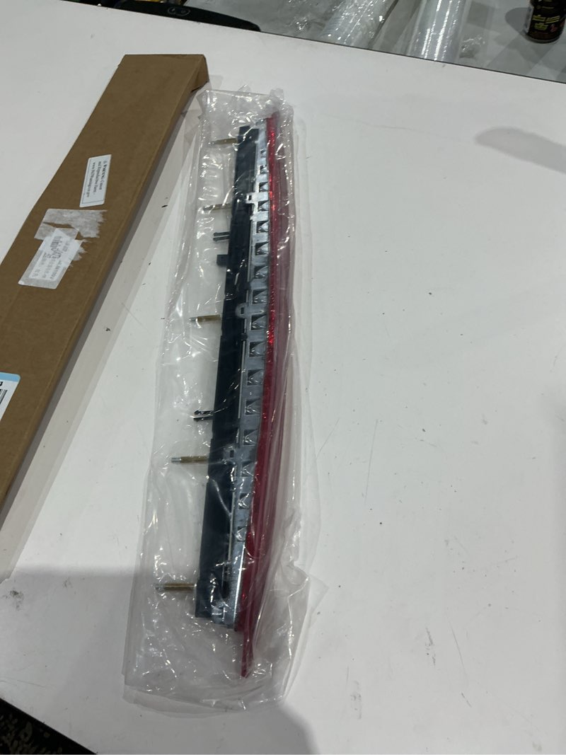 Condition photo showing Good Condition for third brake light for bmw 6 series e63 e64 645ci 650i 2004-2007, led rear high mount brake lamp assembly 3rd tail stop light