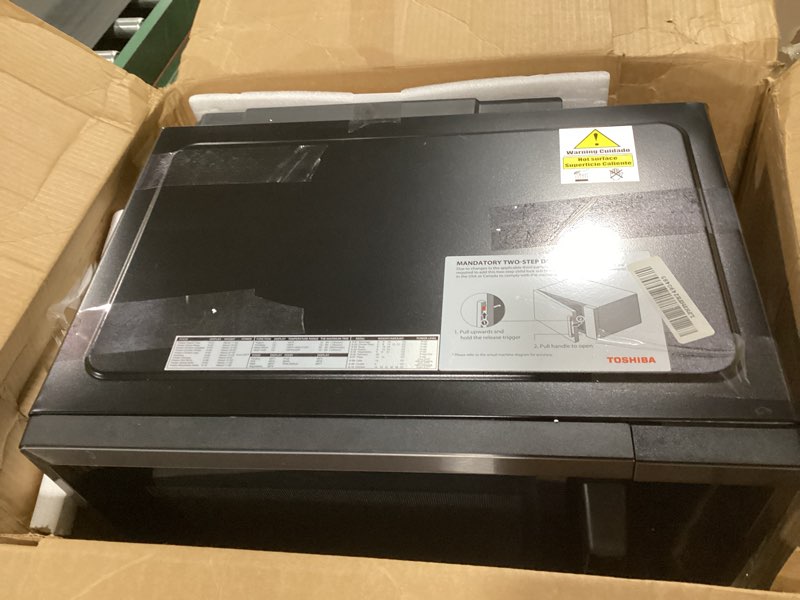 Condition photo showing Good Condition for TOSHIBA Air Fryer Combo 8-in-1 Countertop Microwave Oven, with Convection, Broil, Odor Removal Mode, 12.4" Position Memory Turntable, Child-Lock, 1.0 Cu.ft, Black Stainless Steel, ML2-EC10SA(BS)