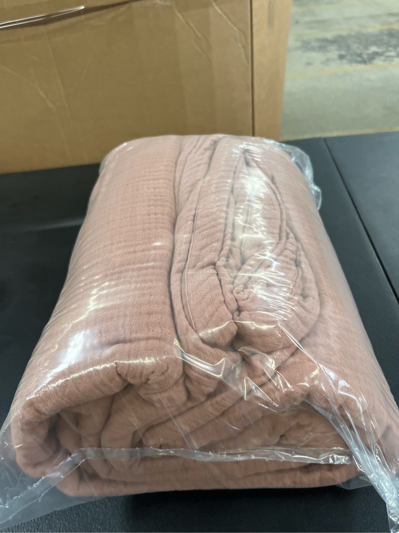 Condition photo showing Good Condition for organic airy gauze blanket, full/queen, clay