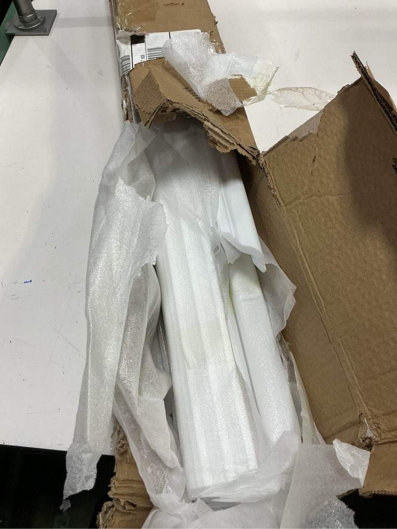 Condition photo showing Good Condition for COUKIU 3 Sets Pre-Cut Wall Molding kit,Ready to Assemble Accent Molding Wainscoting Panels for Interior Walls Home Decor?3 Frames?Style2) 3 Frames, Style 2 White