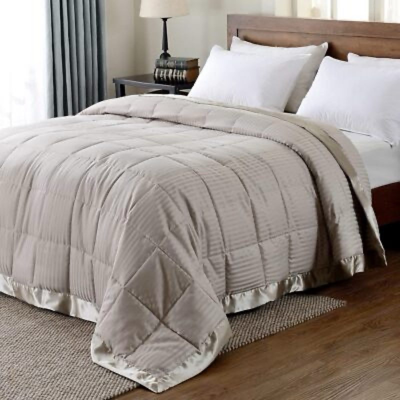 downluxe king size blanket with satin trim, lightweight down alternative king blanket for all season