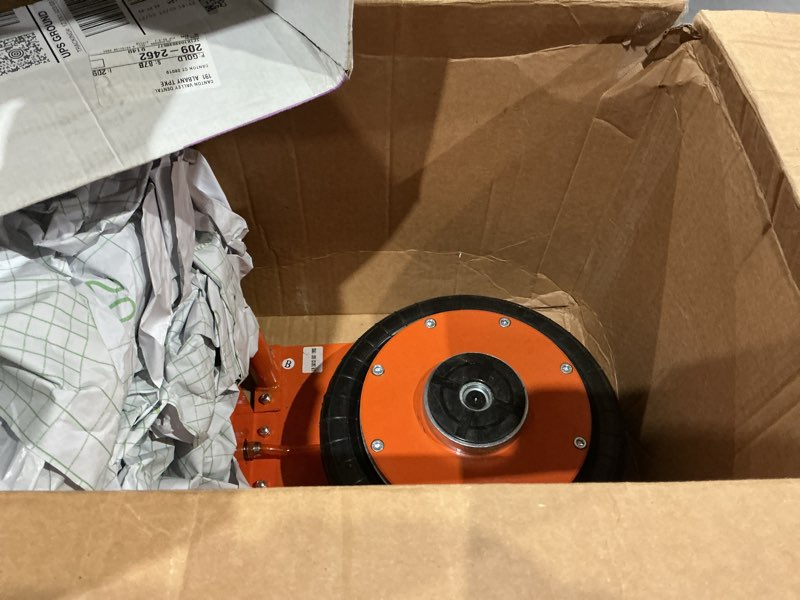 Condition photo showing Good Condition for vevor air jack 3 ton/6600 lbs two bag, space-saving lifting up to 14.3" with 6 steel tubes & thick rubber pad, heightened column, 3-8s lifting pneumatic air bag for car repair 3t/high 14.3in-space saving