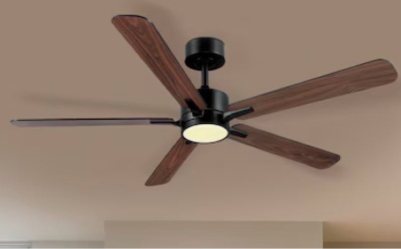 harbor breeze northbrook 52-in matte black led covered outdoor ceiling fan with light