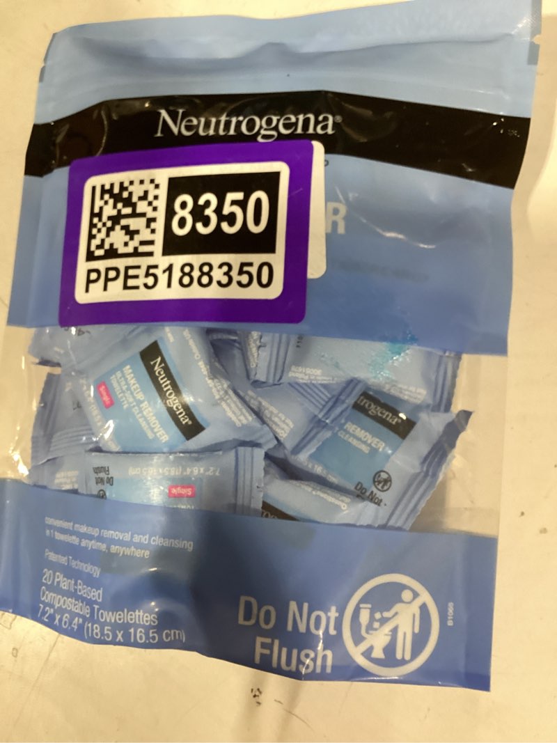 Condition photo showing New/Like New for neutrogena makeup remover wipes, daily single face cleansing towelettes, makeup removing cleansing wipes removes dirt & oil, alcohol-free face towelettes, 20 ct 20 count (pack of 1) 20ct original singles (pack of 1)