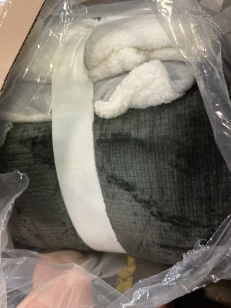 Condition photo showing Good Condition for ugg remina comforter set 5 piece bed in a bag with throw blanket, decorative pillow, shams, and reversible comforter hypoallergenic washable luxury plush warm fluffy bedding set, king, charcoal grey grey king