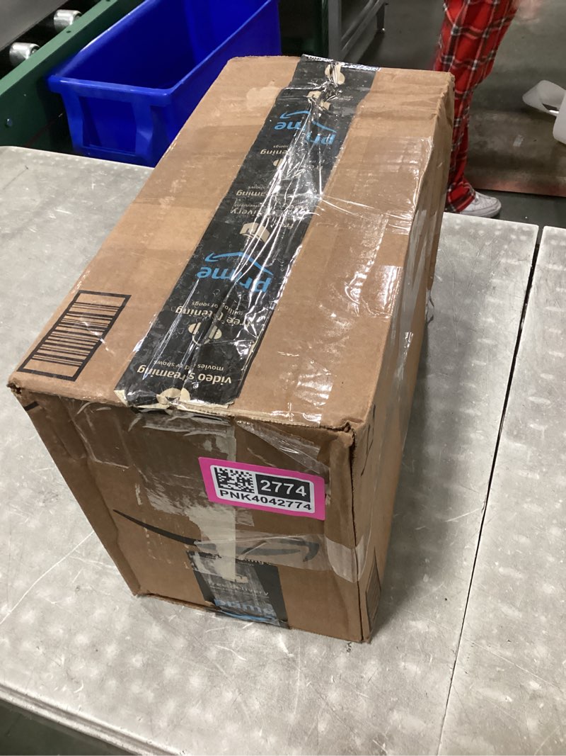 Condition photo showing New/Like New for Shay Wool Kilim Rug, Brick, 2'6" x 7'