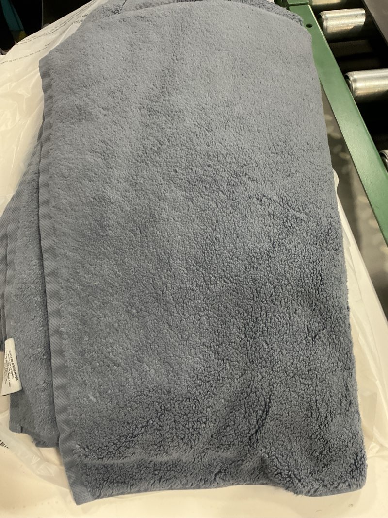 Condition photo showing As Is for quince turkish ribbed quick dry bath sheet (set color mineral