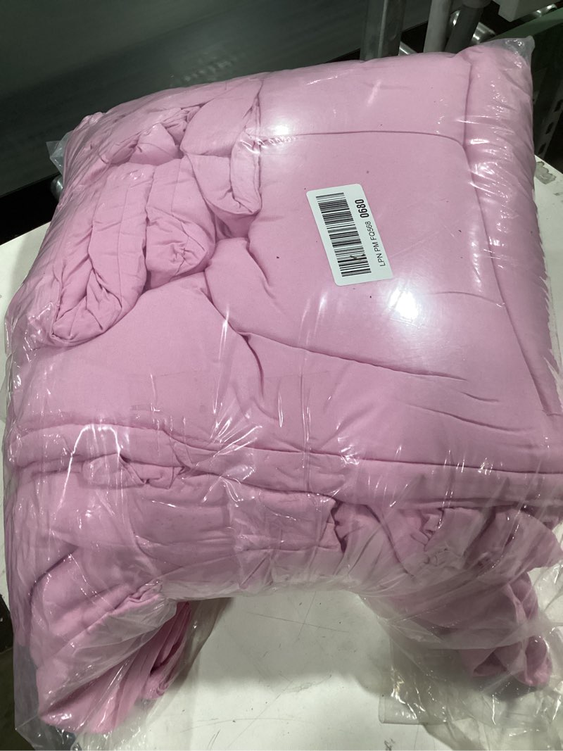 Condition photo showing Good Condition for Amazon Basics 7 Piece Soft Microfiber Kid's Bed-in-a-Bag Bedding Set, Full/Queen, Pink, Solid Pink Full/Queen