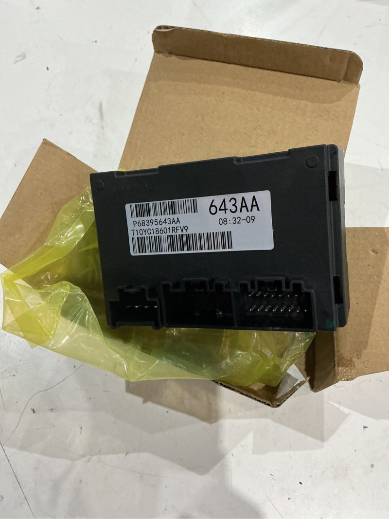 Condition photo showing Good Condition for 68395643aa transfer case control module compatible with 2011-2013 jeep grand cherokee & dodge durango 3.6l v6 /5.7l v8 - replaces 56029423ak rl029423aj 56029423aj rl029423ai 56029423ai