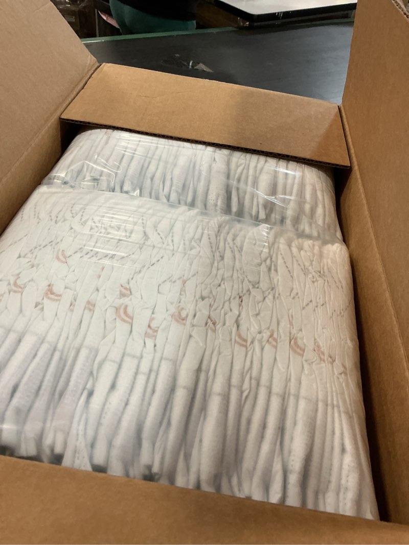 Condition photo showing Good Condition for Pampers Swaddlers Diapers, Size 5 (20-37 lbs), 132 Count, Absorbent, Keeps Baby Dry and Comfortable, Skin Safe Disposable Baby Diaper (Packaging May Vary) Size 5 132