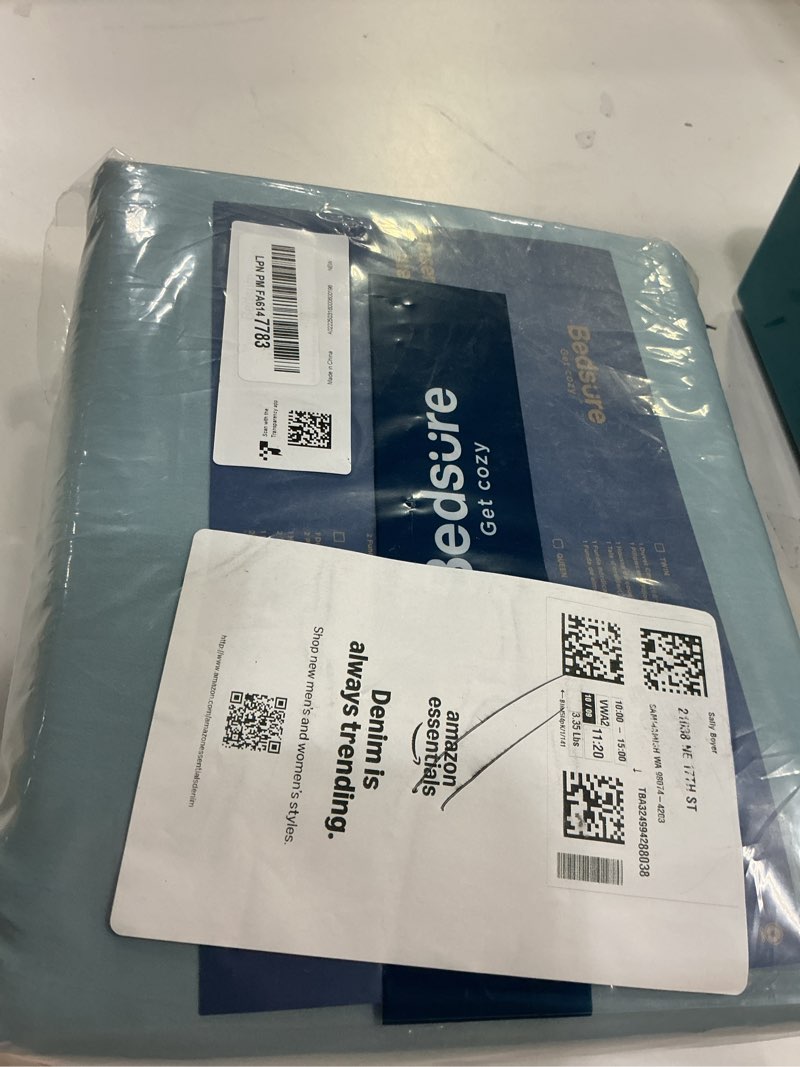 Condition photo showing New/Like New for Bedsure Grayish Blue Duvet Covers Queen Size - Washed Duvet Cover, Soft Queen Duvet Cover Set 3 Pieces with Zipper Closure, 1 Duvet Cover 90x90 inches and 2 Pillow Shams 05 - Mineral Blue (No Comforter) Queen (90" x 90")