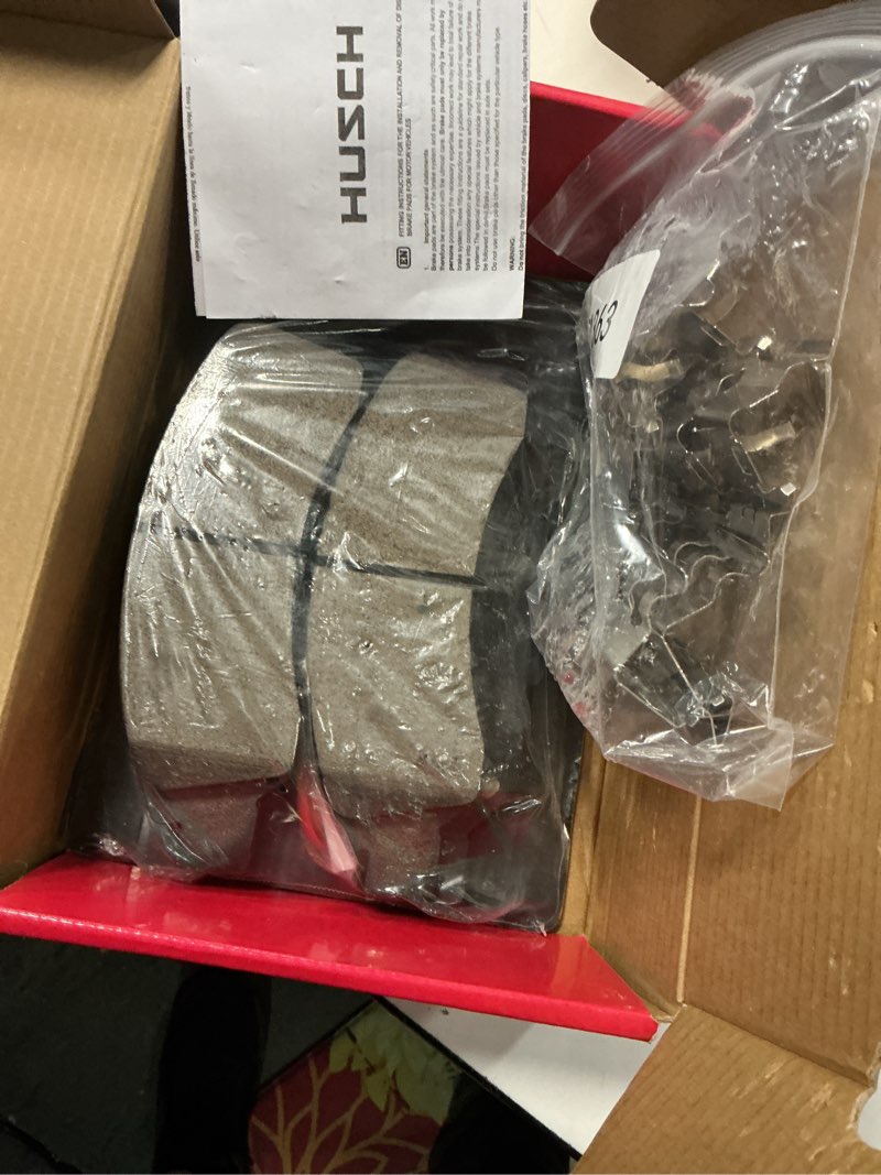 Condition photo showing Good Condition for husch d1363 front ceramic brake pads kit fit for cadillac escalade 2011-2020, for escalade ext 2008-2013, for xts 2013-2019, for chevrolet avalanche 2008-2013, for express 1500 2009-2014