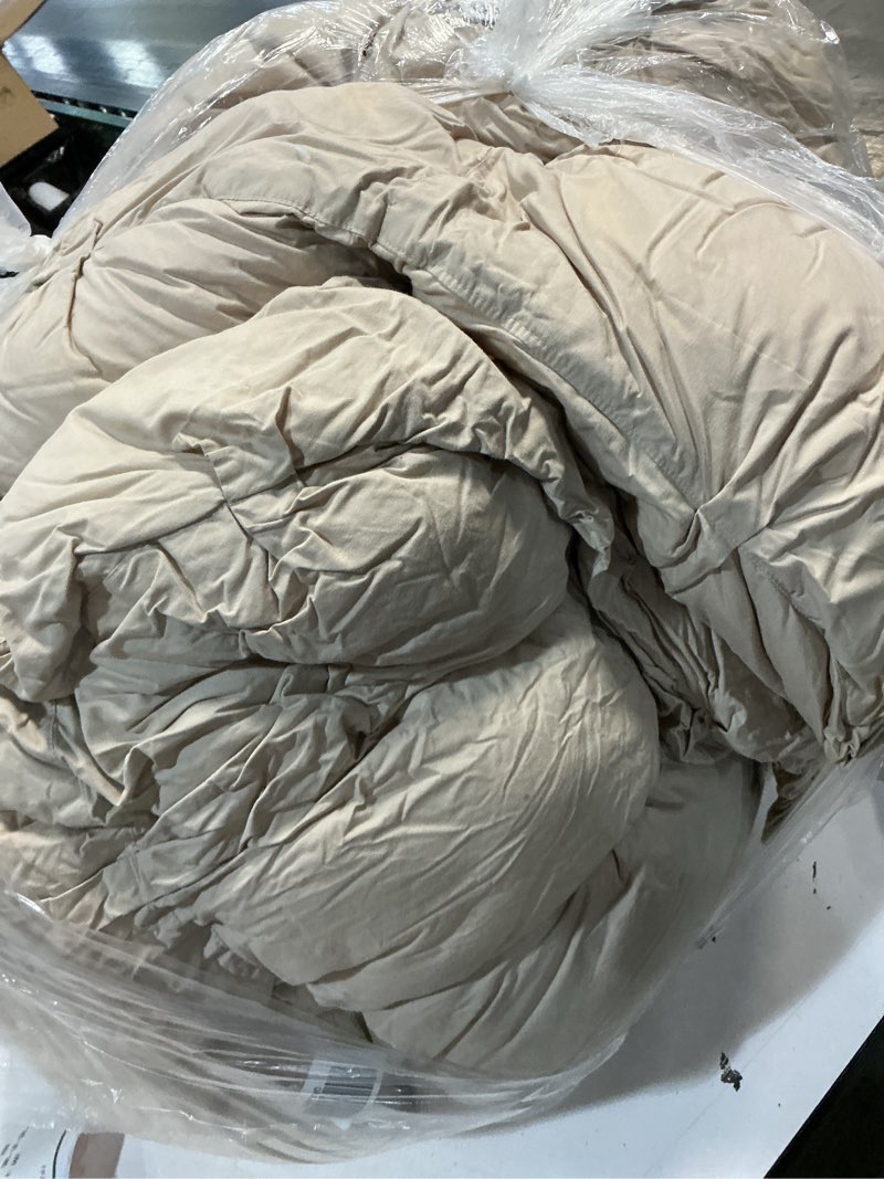 Condition photo showing As Is for quince cotton pintuck comforter, king/cal king, toffee