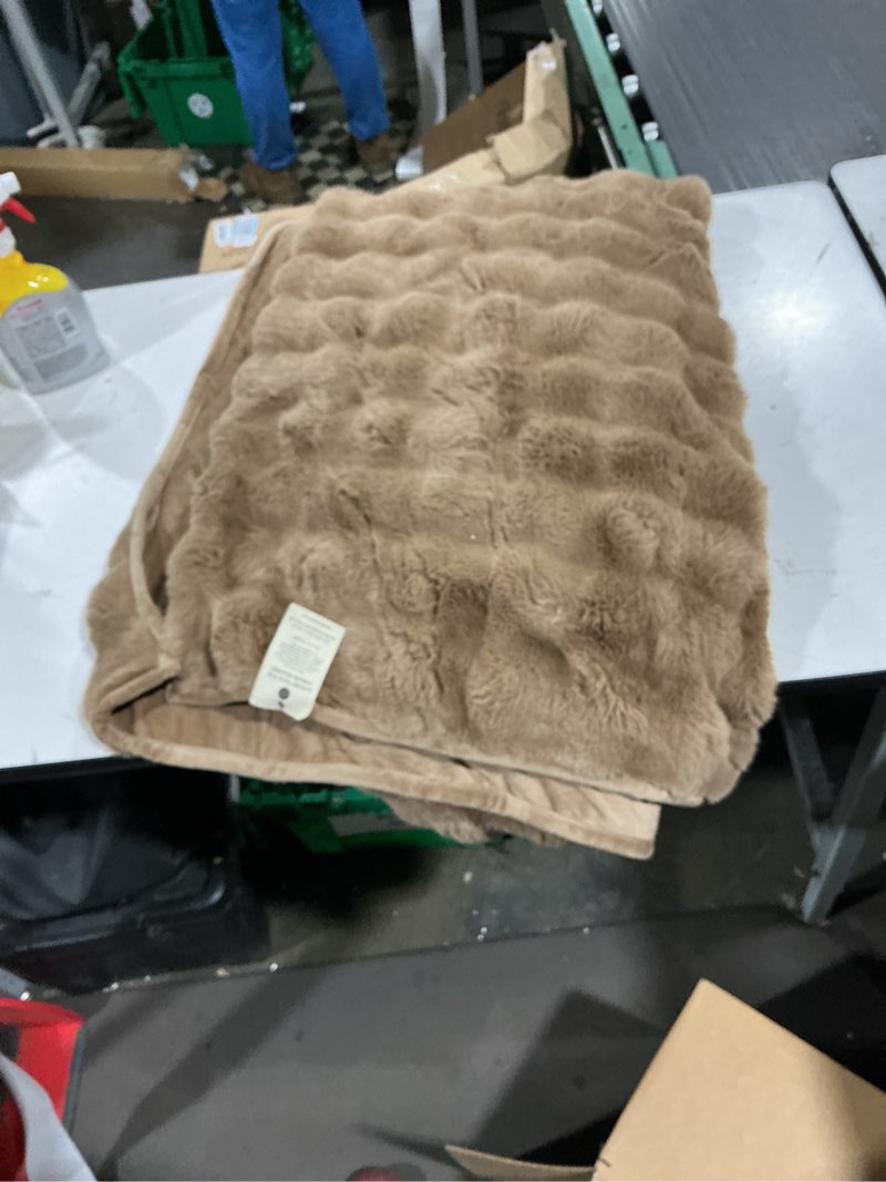 Condition photo showing Good Condition for similar to super soft faux fur throw blanket- brown fur throw blanket royal luxury cozy plush blanket use for couch sofa bed chair, reversible fuzzy faux fur velvet blanket 50 inch x 60 inch (beige)