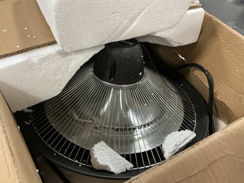 Condition photo showing Good Condition for Celling Mounted, Electric Patic tdoor. Greenhoue. 1500W. Black