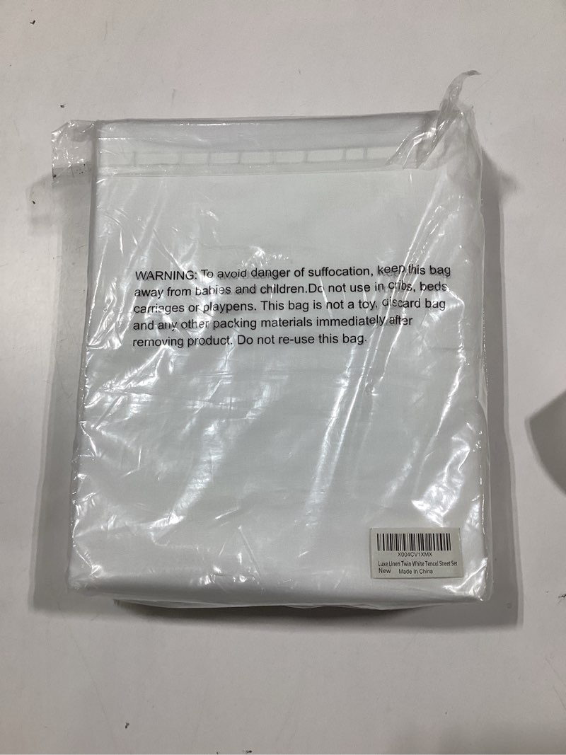 Condition photo showing Good Condition for 100% Lenzing Tencel Lyocell Queen Size Bed Sheet Set, 4 Piece Solid Indigo Blue Cooling Bed Sheet Set, Silky Soft & Luxury, 1 Deep Pocket Fitted Sheet & 1 Flat Sheet & 2 Pillowcases Indigo Blue Queen