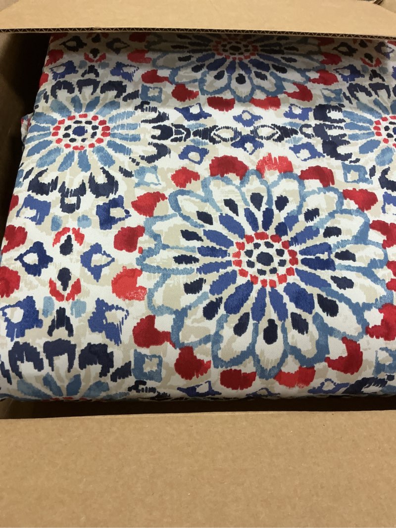 Condition photo showing New/Like New for arden outdoor midback chair cushion, 18 x 16.5, clark blue
