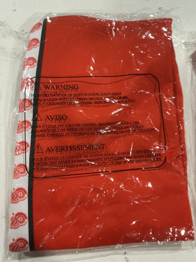 Condition photo showing Good Condition for FOCO Men's Standard NHL Team Color Stripe Logo Track Suit Pants