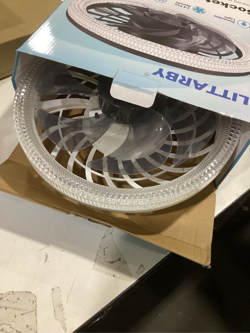 Condition photo showing Good Condition for Ceiling Fans with Lights, Socket Fan Light with Remote Control, Dimmable Brightness 3000K-6500K Memory, Socket Modern Flush Mount Low Profile Ceiling Fan for Bedroom, Small Living Room, Kitchen White White-Large