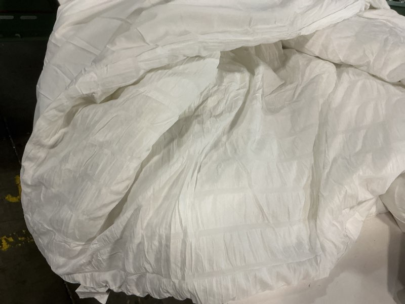 Condition photo showing As Is for (similar)  white weighted blanket for adults 12lbs, 48\"x72\", twin full size cooling heavy throw blanket for 110-130lbs, microfiber soft thick big blankets weighted comforter gift for sleeping