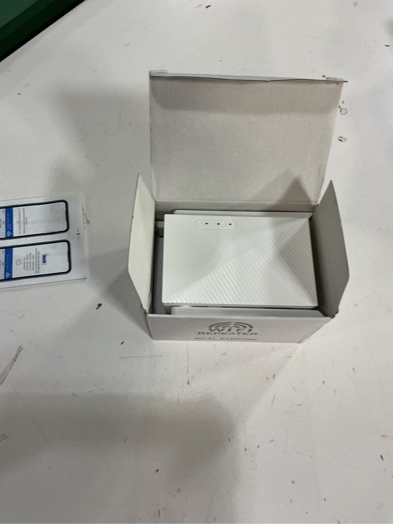 Condition photo showing Good Condition for wifi extender wifi booster 1200 mbps dual band (5ghz/2.4ghz) wifi extenders signal booster for home, internet extended booster wifi repeater (white)
