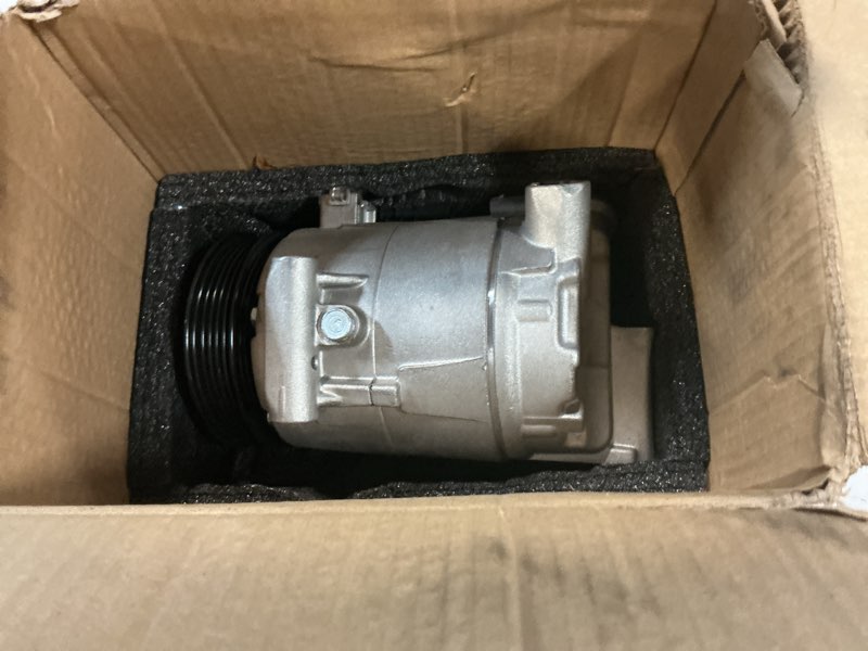 Condition photo showing Good Condition for a/c compressor with clutch for chevrolet equinox gmc terrain 1.5l 2018-2022, colorado canyon 2.5l 2015-2022