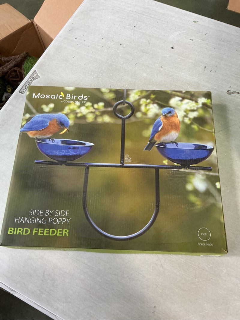 Condition photo showing New/Like New for Mosaic Birds Side by Side Poppy Feeder  M432-200-00  Clear  1 Piece