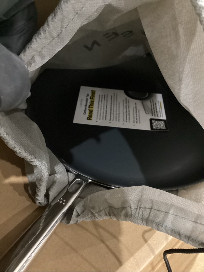 Condition photo showing Good Condition for misen carbon nonstick™ frying pan – carbon steel pan, naturally nonstick no-coating surface, ultra-durable & oven-safe, induction & gas compatible - 12 inch