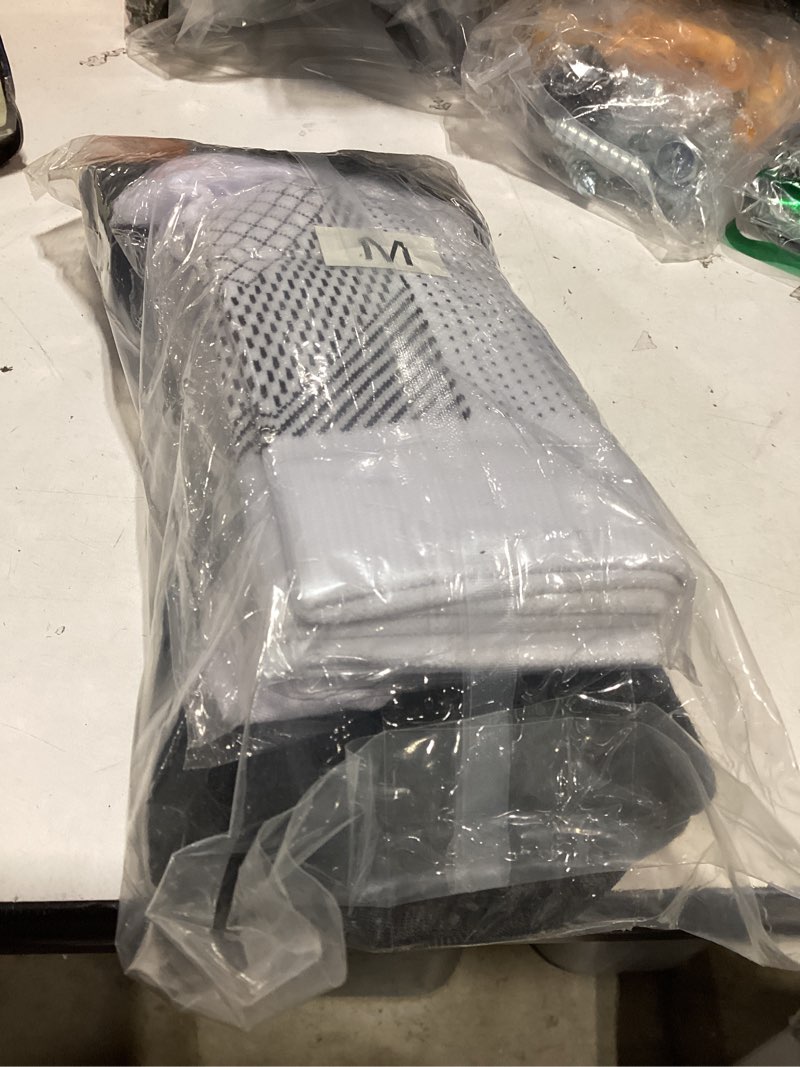 Condition photo showing Good Condition for plantar fasciitis night splint with 3 adjustable straps and 2 fasciitis socks, pain relief for foot drop, heel spur, achilles tendonitis day&night, comfortable brace for women & men (black)