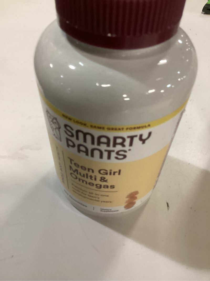 Condition photo showing New/Like New for BB 06/05/2025) SmartyPants Teen Girl Multivitamin Gummies: Omega 3 Fish Oil (EPA/DHA), Vitamin C, D3, B12, Vitamin A, K & Zinc, Gluten Free, Includes Biotin to Support Hair, Skin & Nails, 120 Count (30 Day Supply) Old Formula