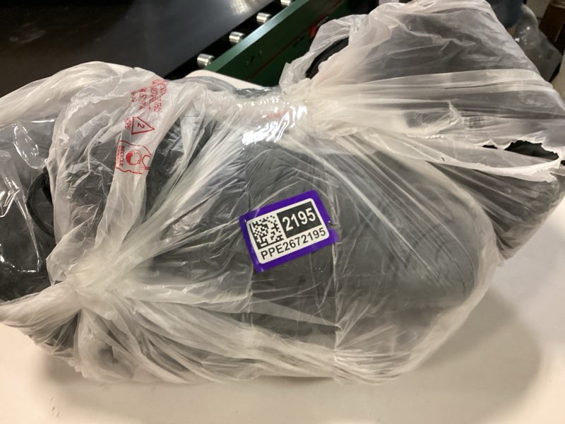 https://lotting-media.assets.bidfta.com/lotting_b5ba3cf3-c296-43ba-81b2-30de05a0b2b4