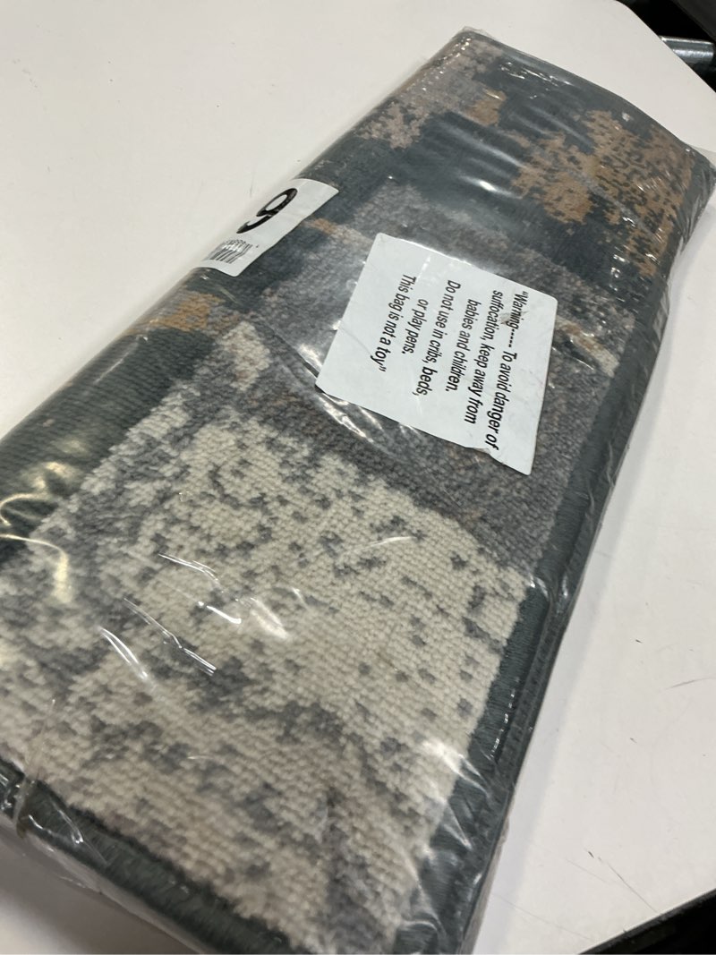 Condition photo showing New/Like New for (Similar rug small)Superior Indoor Area Rug, Jute Backed, Perfect for Entryway, Office, Living/Dining Room, Bedroom, Ki
