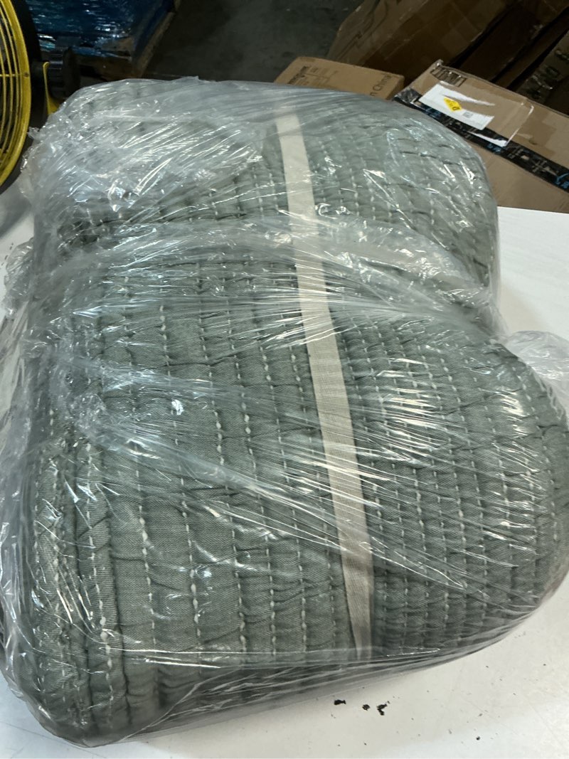 Condition photo showing Good Condition for quince organic cotton channel stitch coverlet, sky blue 
