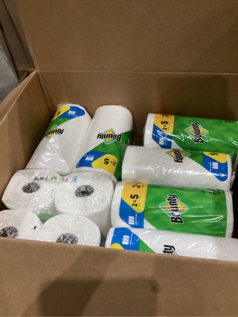 Condition photo showing New/Like New for Bounty Paper Towels Quick Size, White, 16 Family Rolls = 40 Regular Rolls 107 Count (Pack of 1) White