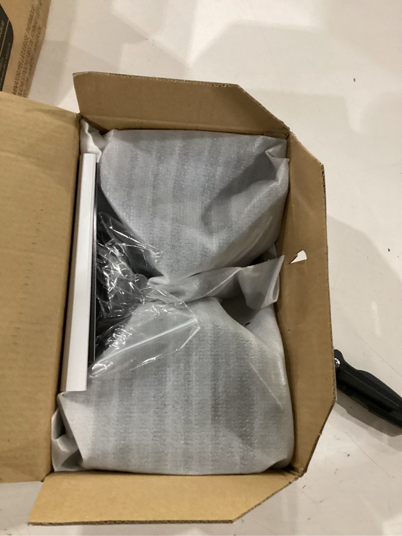Condition photo showing Good Condition for daphino 2500lm solar lights outdoor with motion sensor,3 head 270° wide angle street area lights, ip65 waterproof security lighting with 3 modes(non-remote,2 pcs) 3head-non-remote-2 pcs
