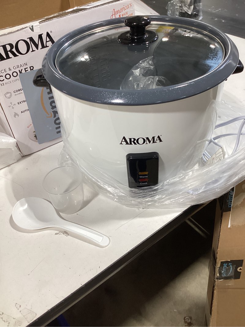 Condition photo showing Good Condition for aroma housewares 32-cup (cooked) (16-cup uncooked) pot style rice cooker (arc-7216ng) , white