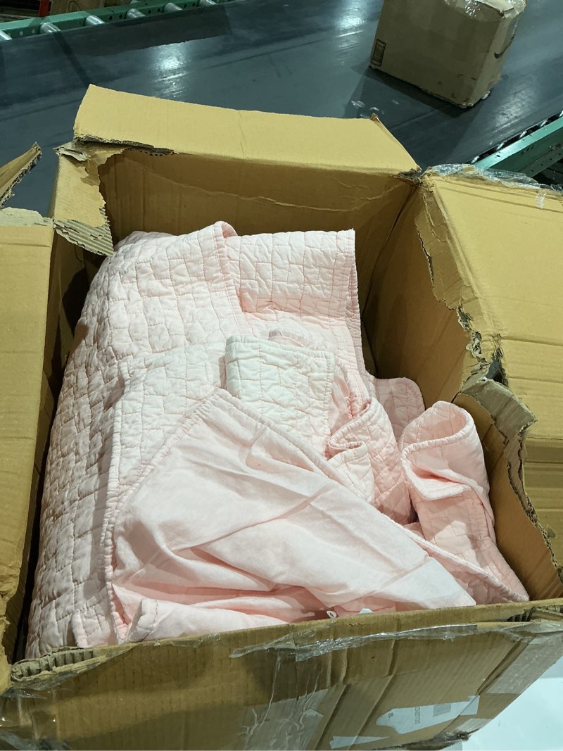 Condition photo showing As Is for tahari home luca seersucker grid 3-piece cotton-rich comforter set