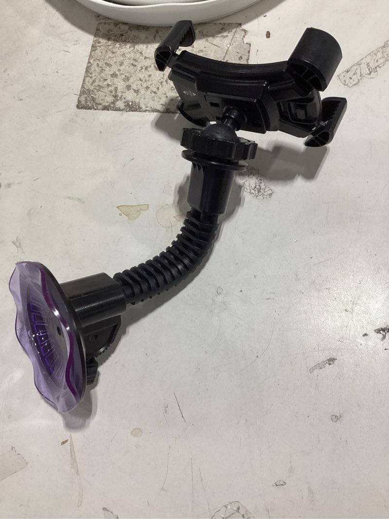 Condition photo showing Good Condition for toughtested mammoth windshield mobile mount, features double-ribbed gooseneck arm, expandable claw grip holder with 360 degree rotation, extra large suction cup, quick release button