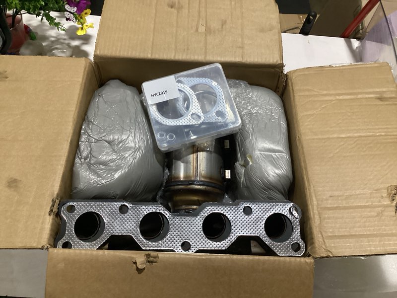Condition photo showing As Is for catalytic converter compatible with 2009-2015 hyundai sonata, 2010-2013 kia forte, 2010-2013 forte koup, 2011-2016 optima, 2009-2010 rondo 2.0l 2.4l l4 epa compliant replace oem 16864 40963 47454