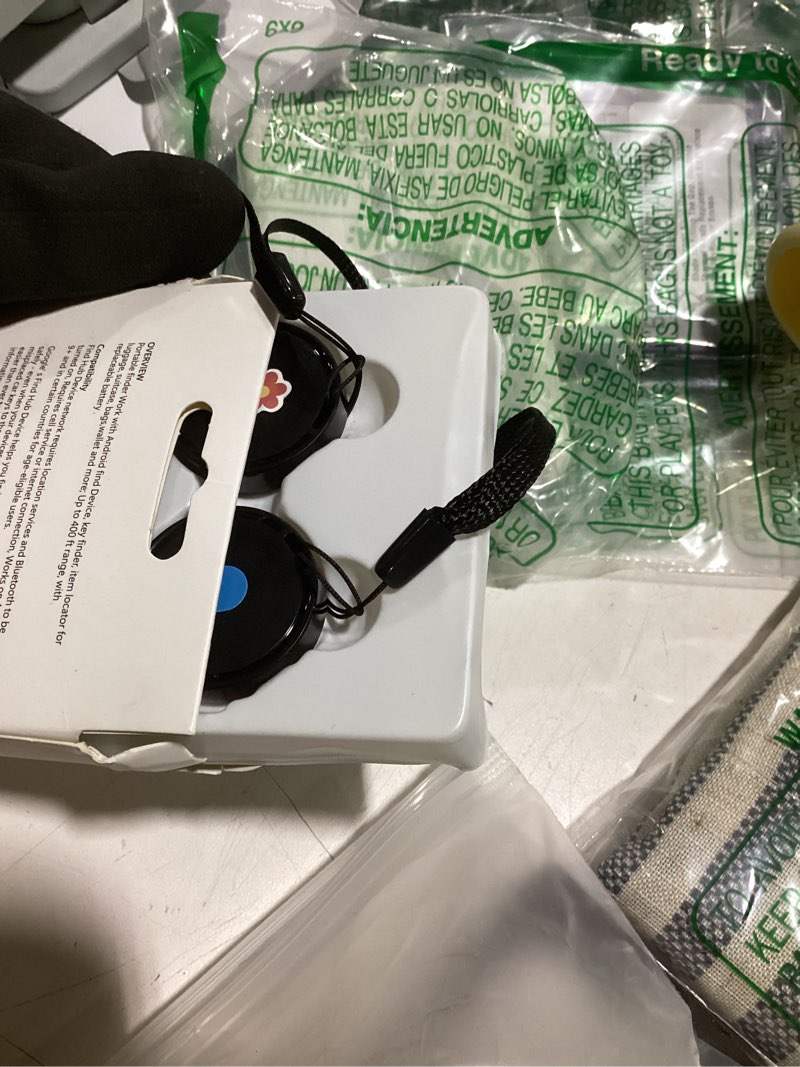 Condition photo showing Good Condition for air tags for android,air tags-2 pack android,android tracker tags,2 year battery life,google find trackers for google's find hub app,ip65 waterproof luggage tracker android for keys,wallets,luggage black-2