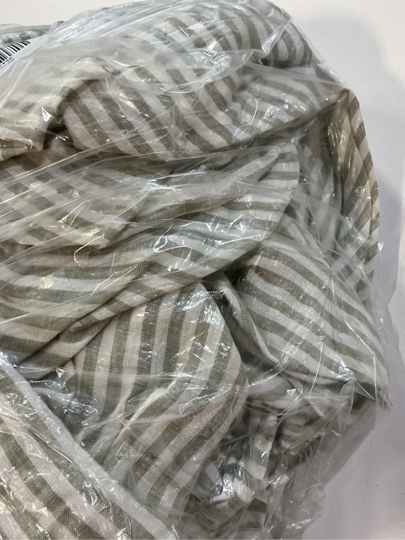 https://lotting-media.assets.bidfta.com/lotting_b5fc76a4-2285-4e47-9a4f-901028aa1ac7