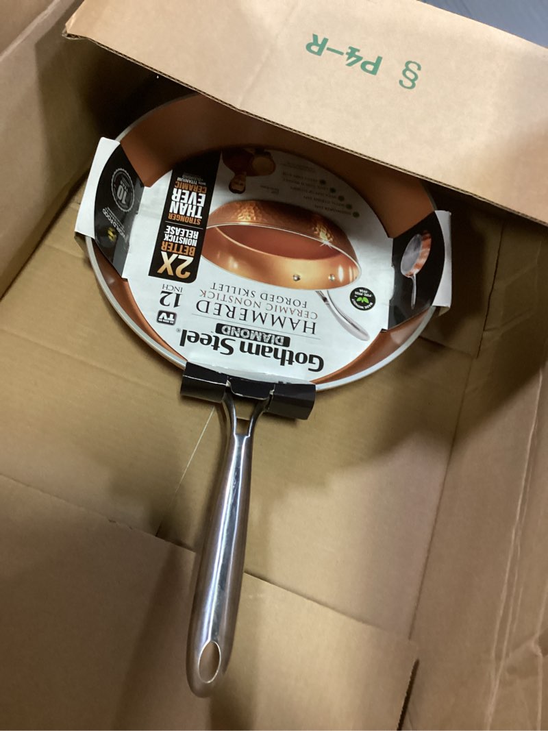 Condition photo showing Good Condition for GOTHAM STEEL Hammered Copper 12 Inch Non Stick Frying Pans with Lid, Frying Pans Nonstick with Lid, Non Toxic Ceramic Pan for Cooking, Nonstick Frying Pan, Induction Pan, Oven and Dishwasher Safe 12 inch Frying Pan with Lid