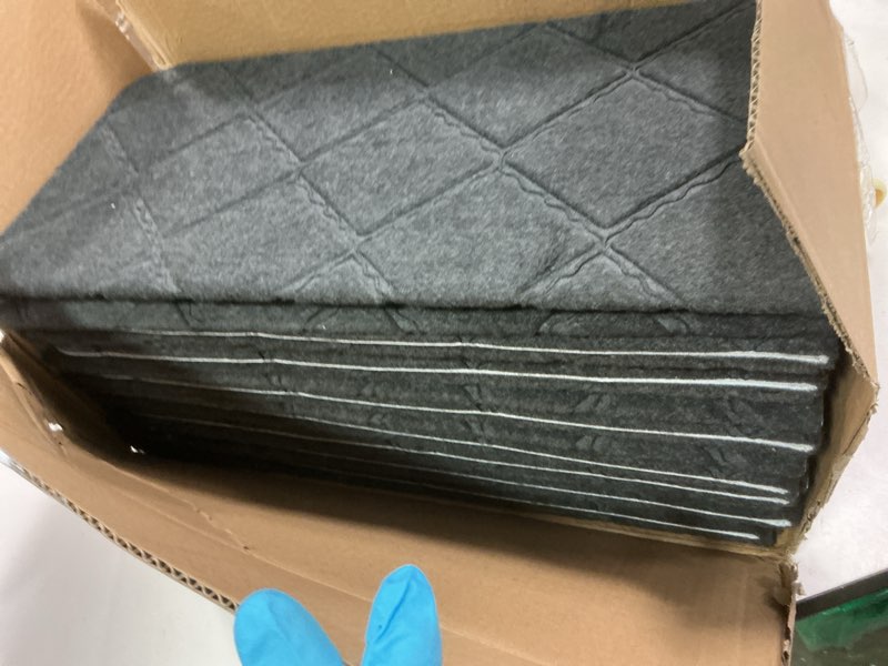 Condition photo showing New/Like New for 9"X36" Bullnose Stair Treads Carpet Non-Slip for Wooden Steps Indoor, Machine Washable and Reusable with Tape Free Self-Adhesive Back for Pets, Set of 15, Grey 9”x36“ Grey 15