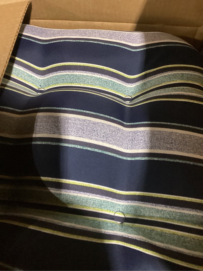 Condition photo showing New/Like New for (similar to) (only 2) betu chair cushions for dining chairs set of 4,3.5\\\" thick kitchen table chair pads with ties,non slip backing and covers, seat cushion for dining room,bar,patio chairs,16\\\"x16\\\"x3.5\\\",beige beige 16\\\"x16\\\"x3.5\\\" (4 pack)
