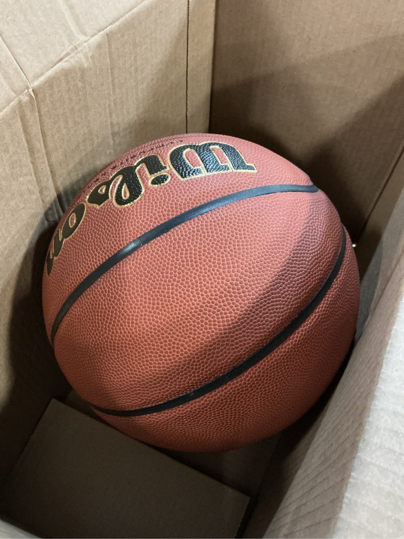 Condition photo showing Good Condition for (size:7)wilson ncaa final four basketball - 29.5\" and 28.5\" size 7 - 29.5\"