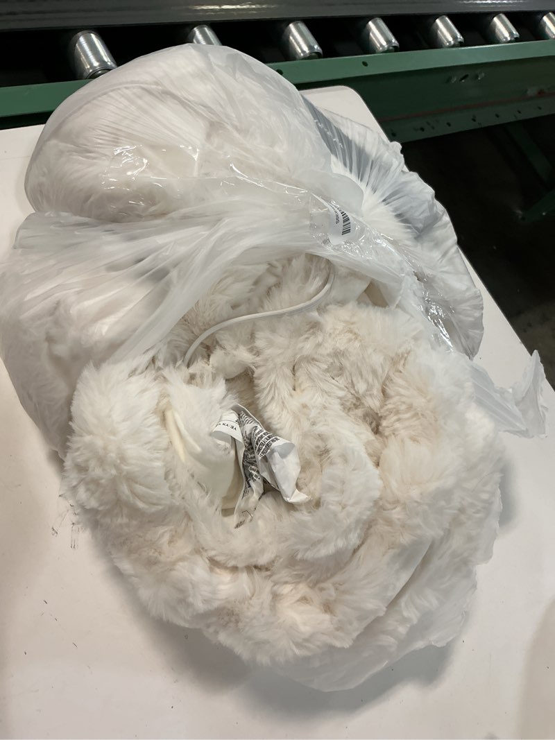 Condition photo showing Good Condition for Electric Heated Blanket for Girls & Women, Soft & Luxurious, Faux Rabbit Fur Heating Throw Blankets, 6 Heat Settings, Overheat Protection, Quick Heating, Memory Function, Gift-Ready Design, 50"x60" Off White Throw