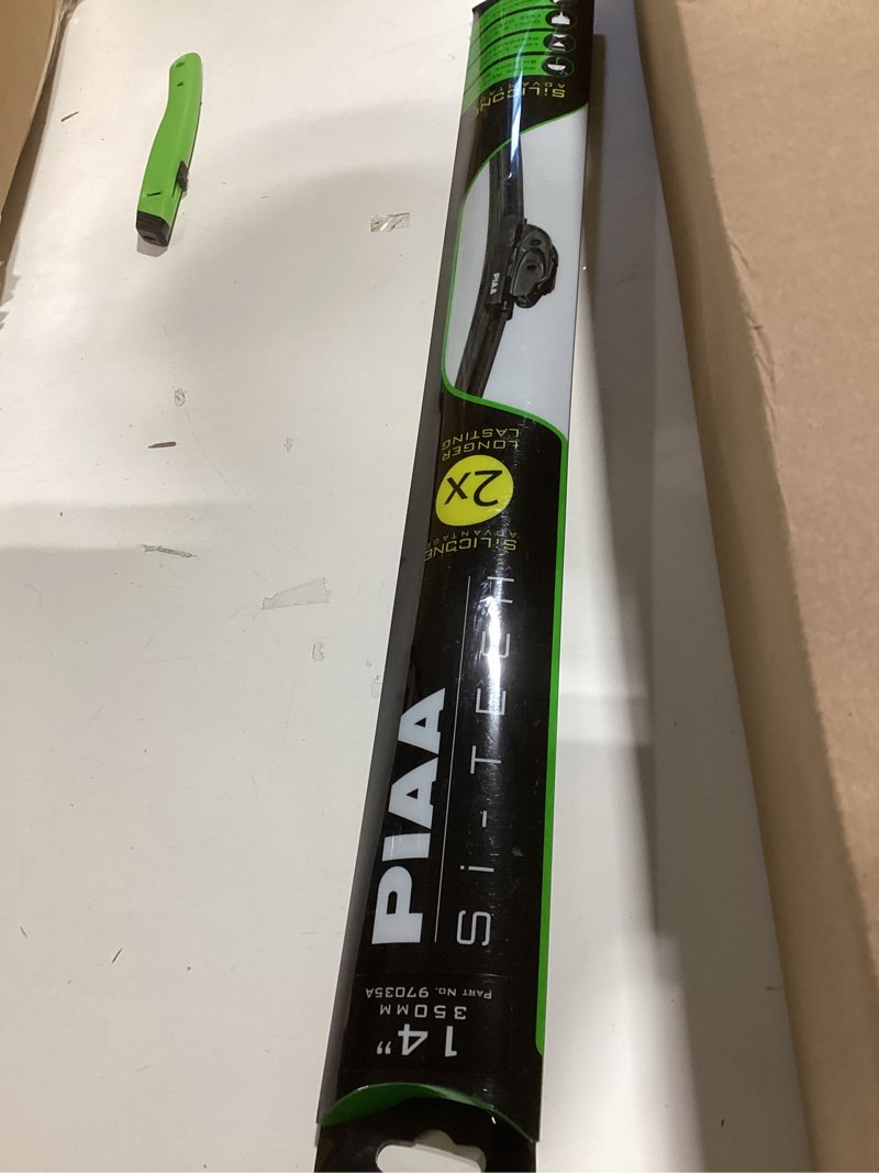 Condition photo showing Good Condition for PIAA 97035 14 inch Silicone Wiper Blade Si-Tech (350mm) Premium All-Season OEM Automotive Replacement Windshield Wiper Blades (Pack of 1) 14 Inches