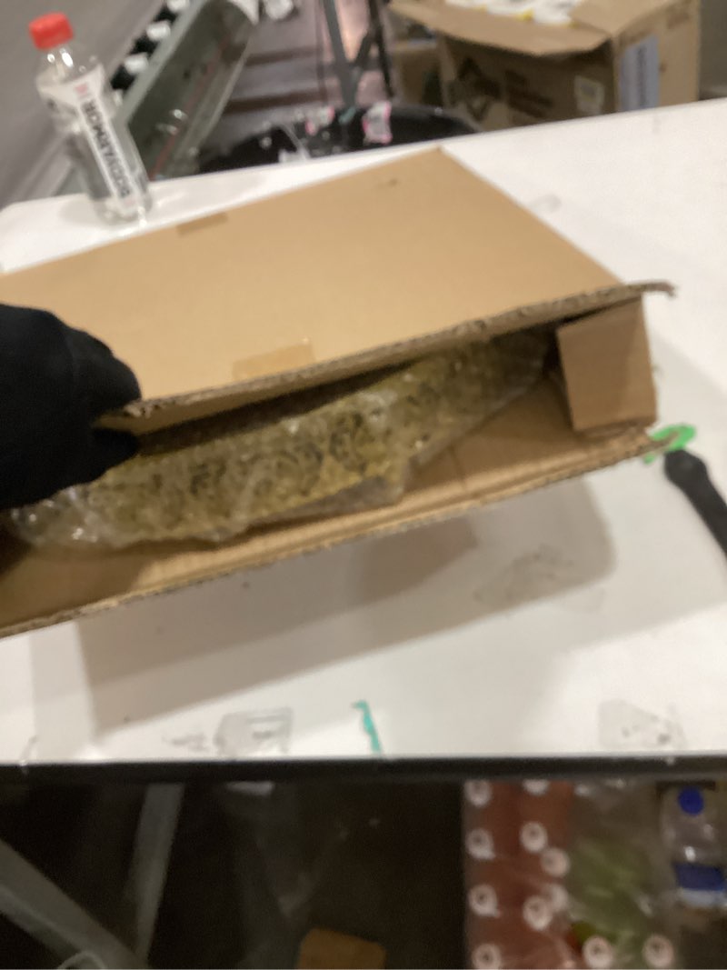 wenqik gold cake stand 18 inch round metal cupcake dessert wedding cake stand cookies display holder with modern design fruit serving tray for table wedding birthday anniversary party