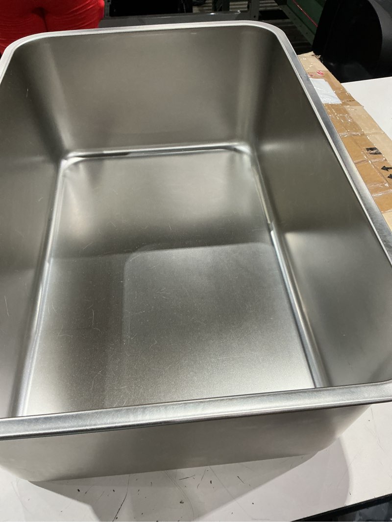 Condition photo showing Good Condition for stainless steel cat litter box - large metal high-sided litter pan for cats, rabbits, and pets, non-stick, odor-free, easy to clean, splash-proof, sturdy and durable indoor cat toilet supplies 23.6" l x 15.8" w x 8" h